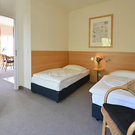 Strandnahe-ferienwohnung-8-villa-celia-sellin-fuer-6-personen-mit-wlan-sauna-insel-ruegen *