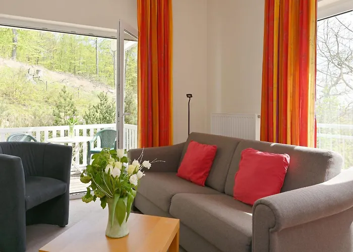 Lägenhet Strandnahe-ferienwohnung-8-villa-celia-sellin-fuer-6-personen-mit-wlan-sauna-insel-ruegen *